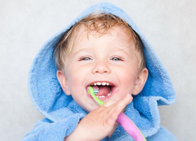如何让孩子喜欢刷牙（如何让孩子喜欢刷牙视频）