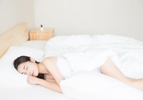 晚上几点睡有助于减肥 几点睡觉助于减肥