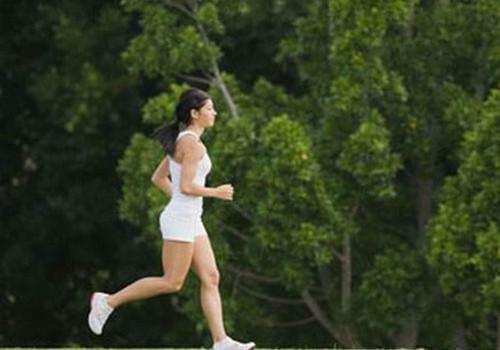 慢跑一小时消耗多少卡路里（原地慢跑一小时消耗多少卡路里）