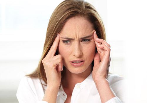 经期头痛怎么办快速缓解 经期头痛如何缓解