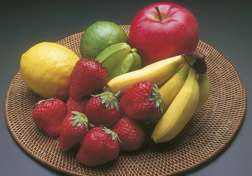 坐月子可以吃水果吗（坐月子可以吃水果吗?）