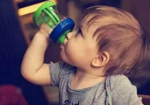 孩子生病后，应该怎么喝水？宝宝缺水怎么补水