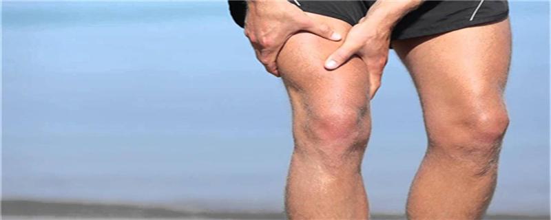 跑完马拉松腿和膝盖疼正常吗（马拉松跑步后膝盖疼怎么预防）