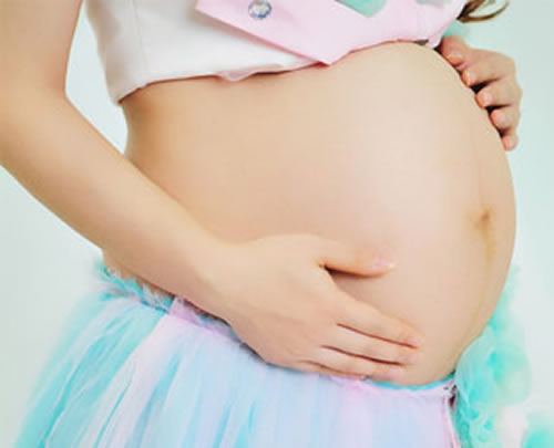 胎动频繁正常吗 孕晚期胎动频繁正常吗