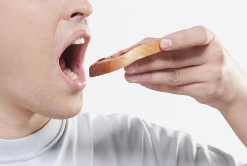 胆囊炎发作时能吃饭吗 胆囊发炎后还能吃饭吗