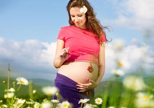 怀孕多久会显怀 第一次怀孕多久会显怀
