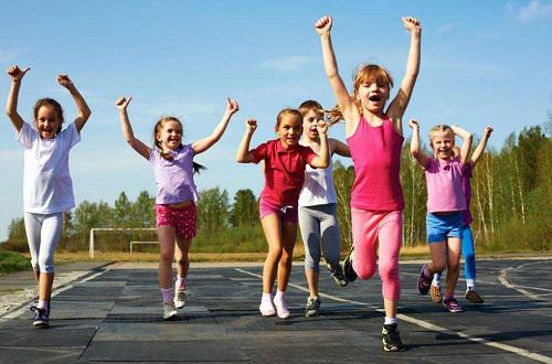 运动对儿童的好处（运动对儿童的好处英语作文500字）
