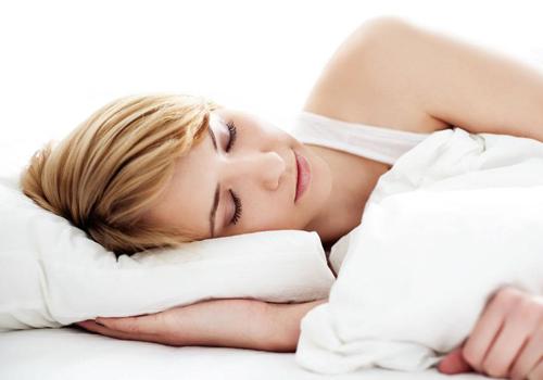 为什么睡觉会越睡越累 为什么睡觉会越睡越累的原因