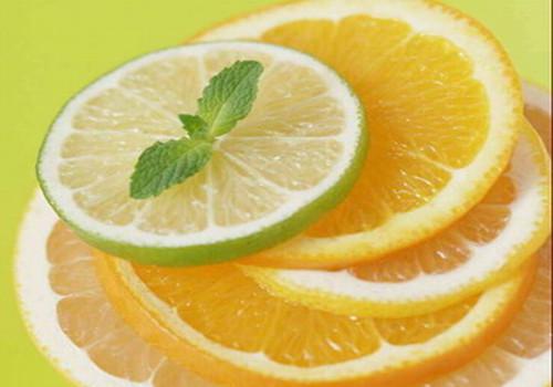 喝柠檬水的副作用 喝柠檬水有效果吗