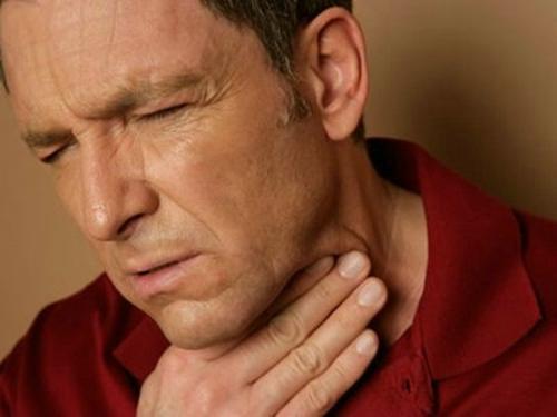 冬天喉咙痛应该怎么办 冬天喉咙痛应该怎么办吃什么药