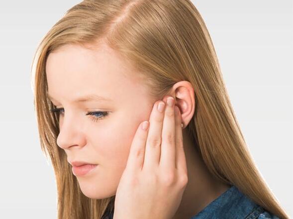 耳鸣是什么原因引起的 耳鸣是什么原因引起的怎么解决好