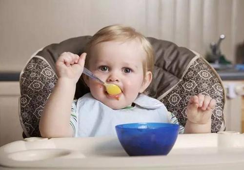 一岁半宝宝不吃饭怎么办（一岁半宝宝不吃饭怎么办只吃块蛋糕）