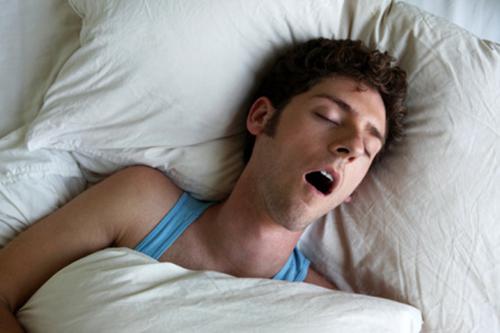 睡觉时缺氧有何症状 睡觉时缺氧有何症状表现