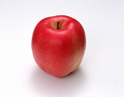 晚餐只吃一个苹果能减肥吗（晚餐只吃一个苹果可以减肥吗）