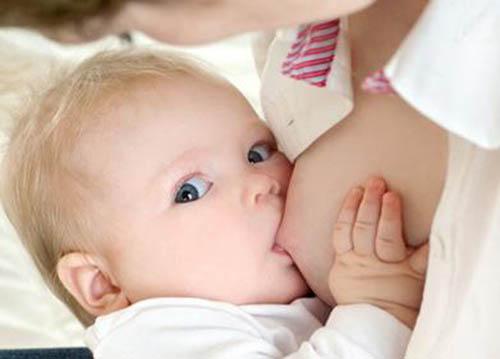 如何照顾新生婴儿（如何照顾新生婴儿教学视频）