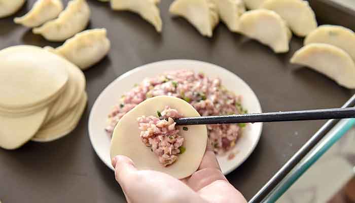 饺子的热量 饺子的包法