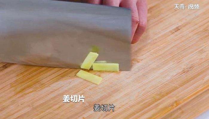 葛根炖鸡汤的做法 葛根炖鸡汤怎么做