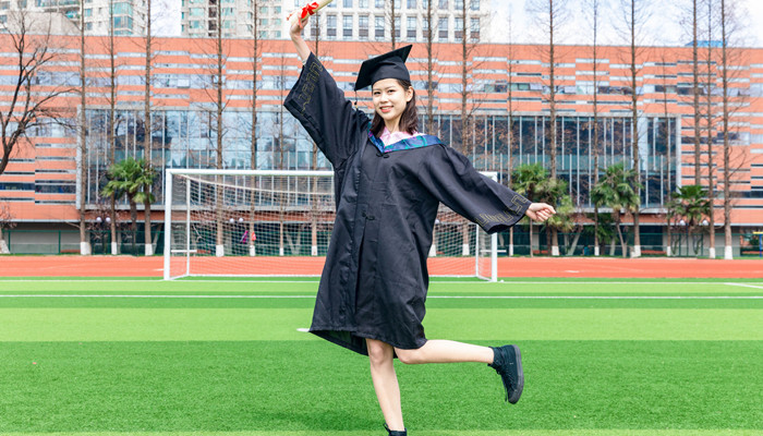 学位服装的颜色怎么区分 学位衣服颜色是什么