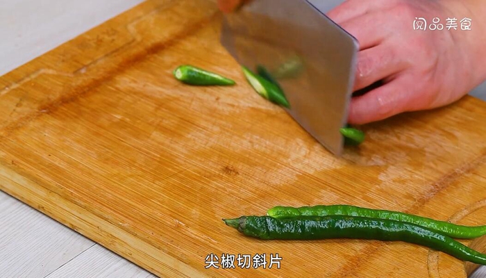 辣椒炒肘子肉的做法 辣椒炒肘子肉怎么做