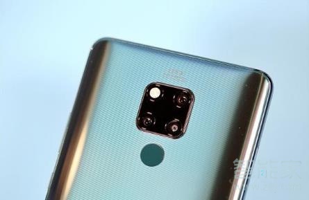 mate20x5g和mate20x的区别