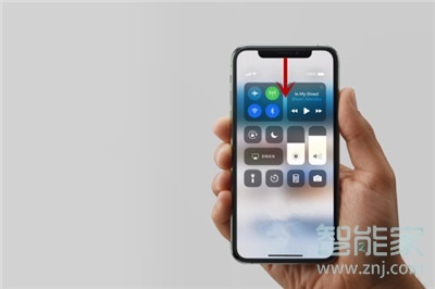 iphone11pro怎么进入控制中心