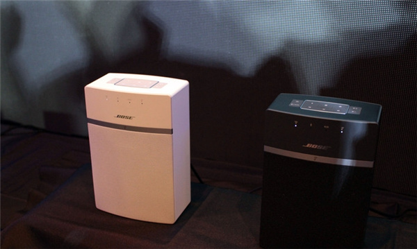 Bose SoundTouch 10蓝牙音响怎么连接AUX连接器