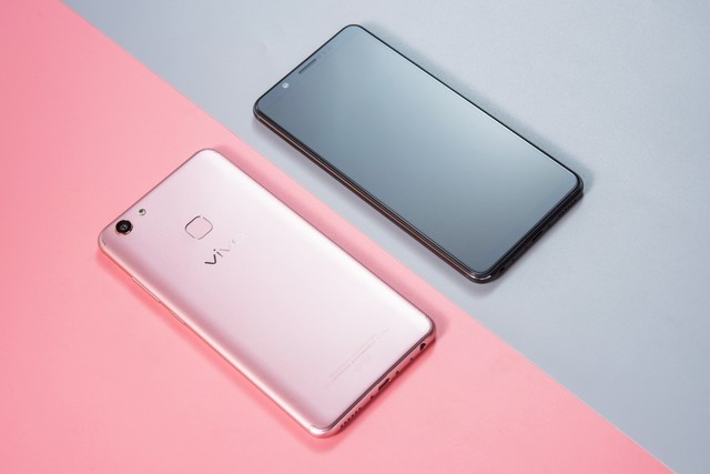 oppoa79是双卡双待吗