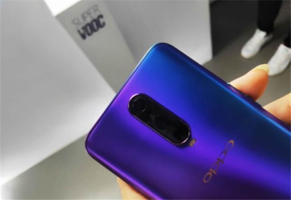 oppor17pro支持双卡双待吗