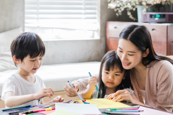 幼儿情绪影响的因素  影响幼儿情绪的因素有哪些