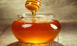 蜂蜜有什么功效什么时候喝好 蜂蜜功效及最适宜的食用时间简述