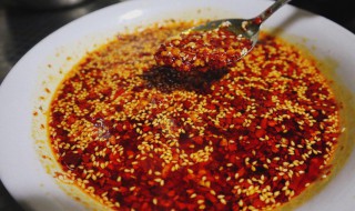 大辣椒怎么做辣椒油 有什么具体的步骤