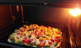 烤箱怎么做披萨简单又好吃 烤箱做披萨的方法