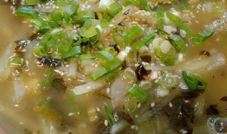 酸菜土豆汤的做法 做酸菜土豆汤的方法