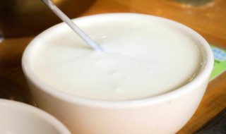 怎么用牛奶做酸奶 食用酸奶的注意事项