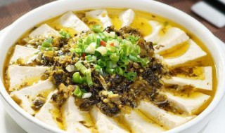 东北酸菜炖豆腐 做酸菜炖豆腐的方法
