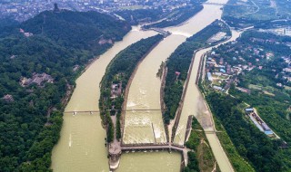 都江堰水利工程修建的年代 修建者是谁