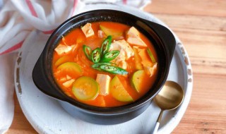 韩式辣白菜豆腐汤的做法 韩式辣白菜豆腐汤怎么做
