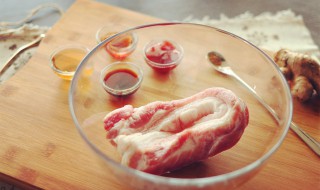 调肉馅的最佳最香方法 如何给肉馅调味