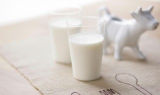 吃李子能喝纯牛奶吗 吃李子能不能喝纯牛奶