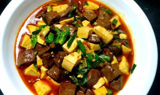 猪血豆腐汤怎么做好吃又简单 猪血豆腐汤怎么做