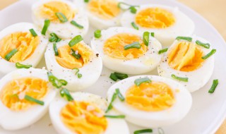鸡蛋没有蛋黄可以吃吗 鸡蛋蛋黄没有熟可以吃吗