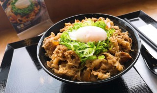 日式牛丼饭的做法 关于日式牛丼饭的做法