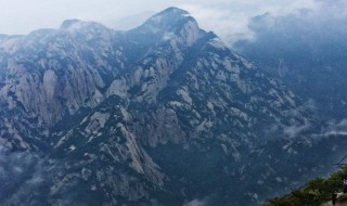 被称为奇险天下第一山的华山位于中国哪个省？ 华山位于中国陕西省