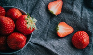 草莓不能和什么水果一起吃 草莓不能和哪些水果一起吃