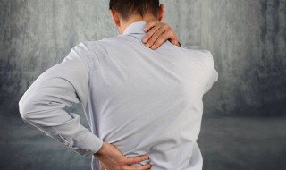 左后背疼痛是什么病的症状 怎么办好呢
