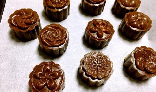 巧克力月饼的食材和配方 教你如何轻松制作美食