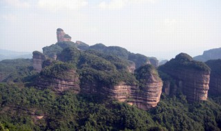 登山心情发朋友圈句子 适合登山时发的说说