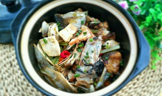 中餐厅砂锅鱼头做法 中餐厅砂锅鱼头做法介绍