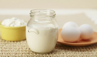 牛奶怎么制作成酸奶 牛奶制作成酸奶的方法