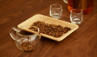 黄精茶的功效与作用及食用方法 关于黄精茶的功效与作用及食用方法